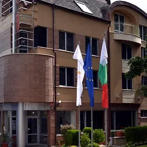https://business-elate-plaza.sofiahotelsbg.com