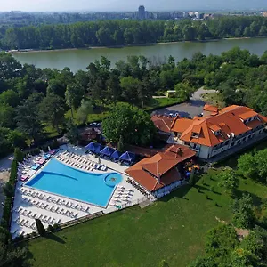 Ostrova Hotel