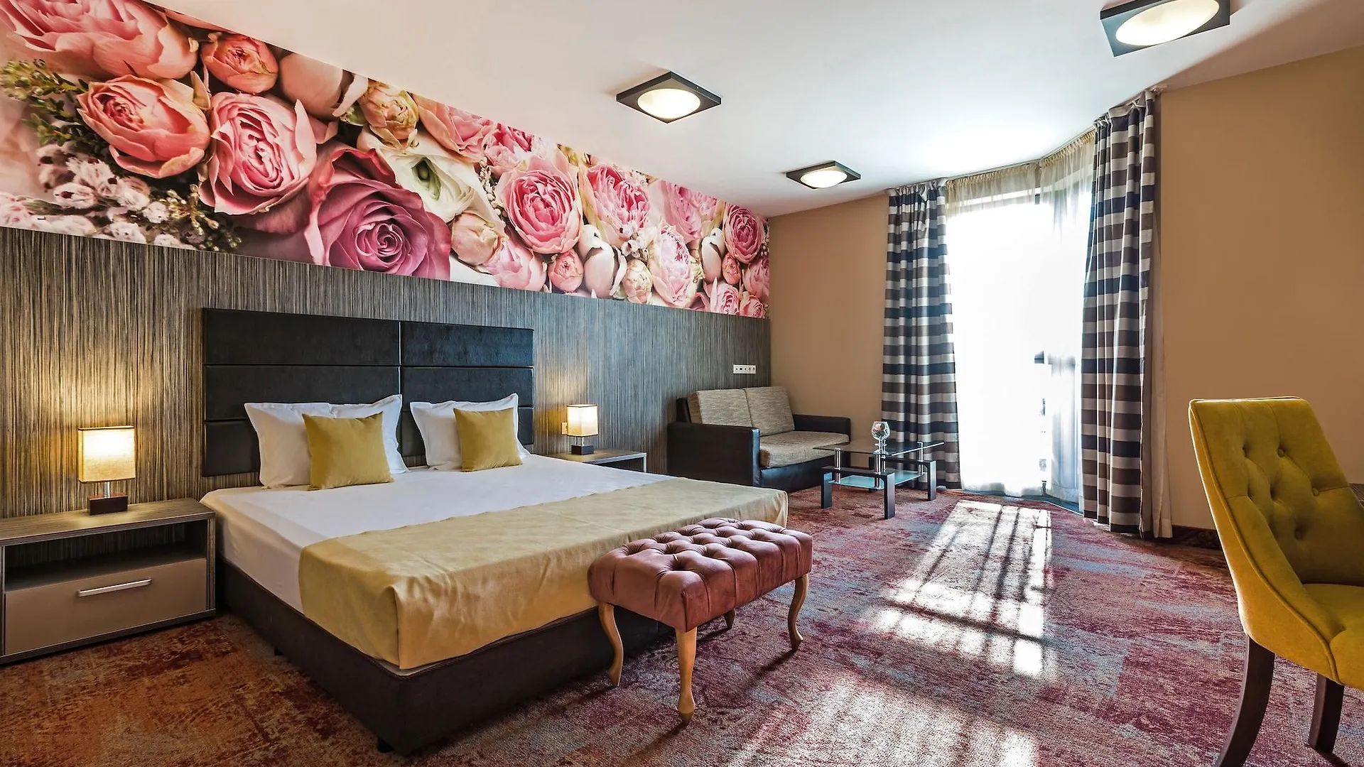 Plaza Hotel Plovdiv - Free Parking 3*,  Bulgaria
