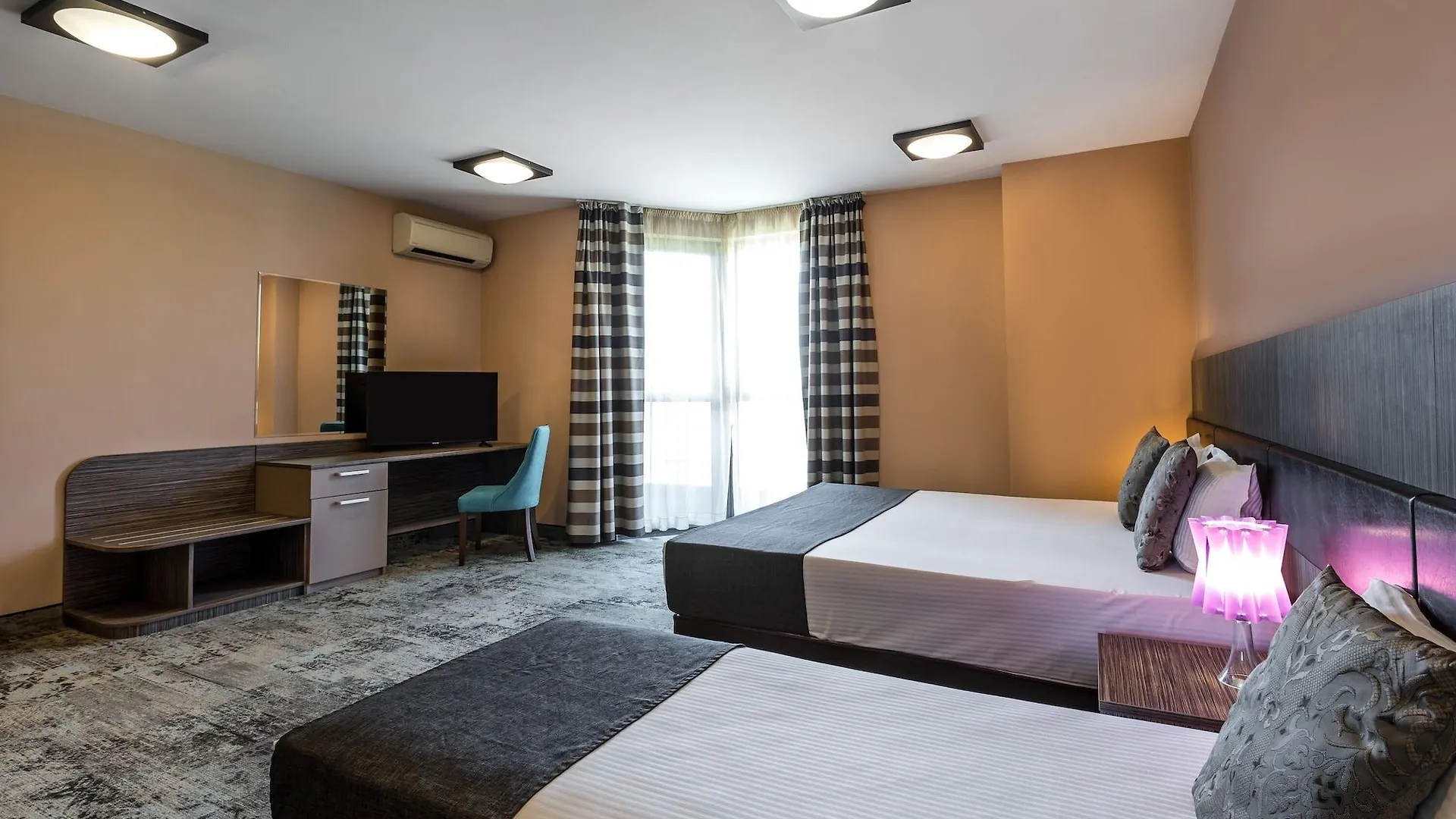 Plaza Hotel Plovdiv - Free Parking 3*,  Bulgaria