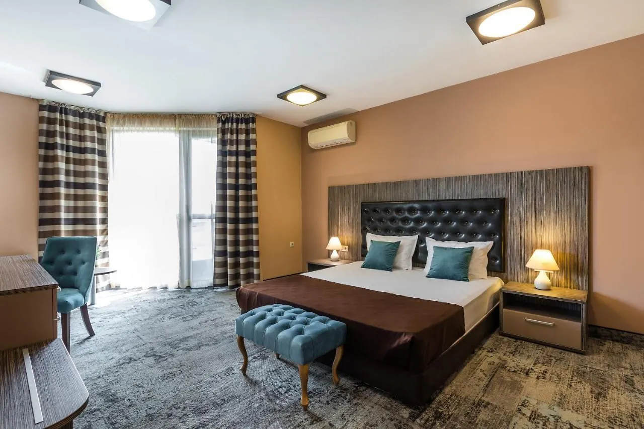 Plaza Hotel Plovdiv - Free Parking