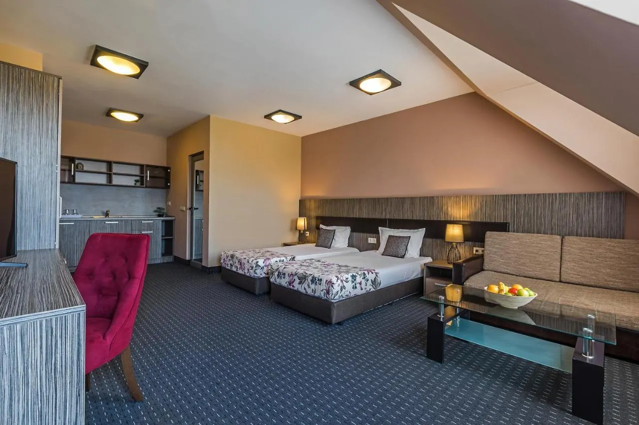 Plaza Hotel Plovdiv - Free Parking 3*,  Bulgaria