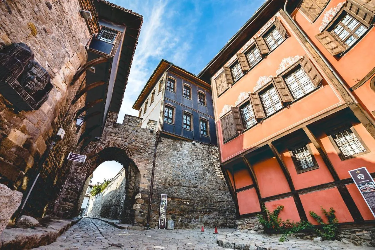 Plaza Hotel Plovdiv - Free Parking